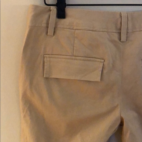 Banana Republic Tan Shorts - Size 8L - Picture 3 of 4